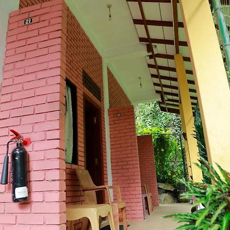 Star Rain Tour Inn Ratnapura Exterior photo